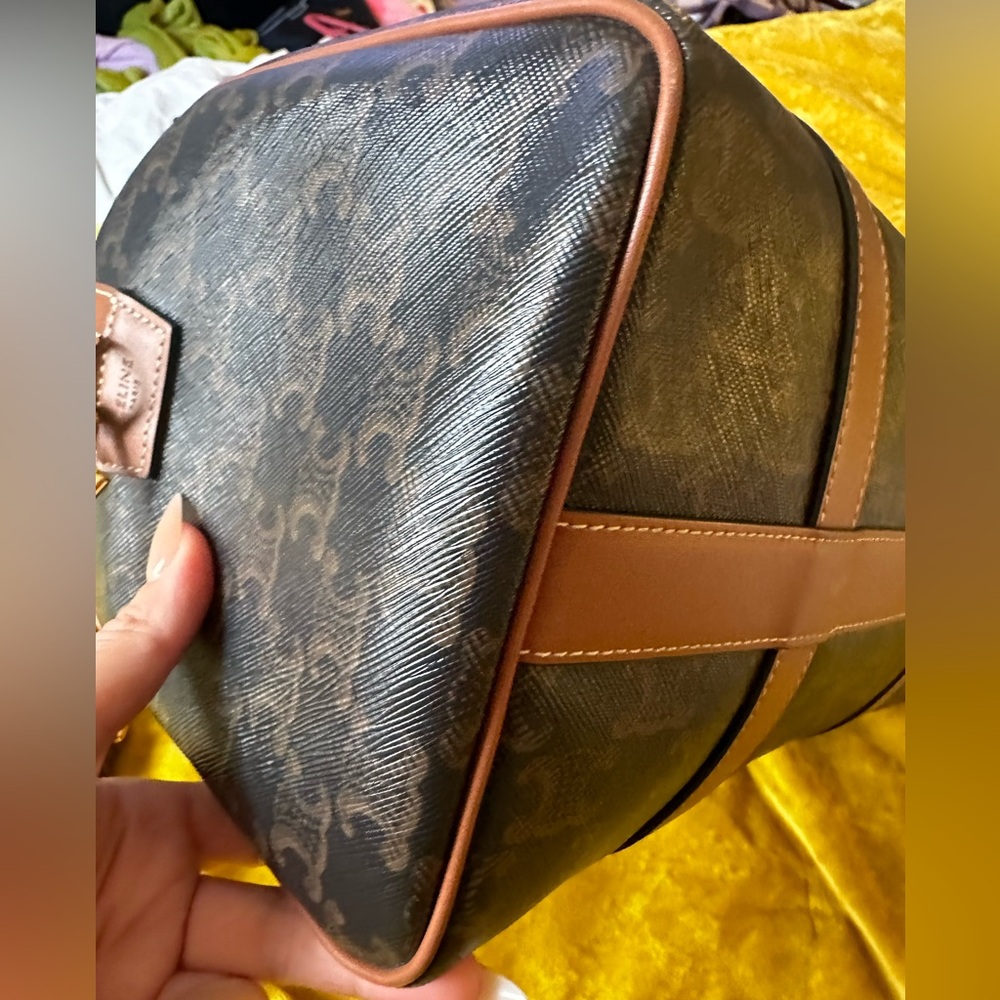 MEDIUM TRAVEL BAG IN TRIOMPHE CANVAS AND CALFSKIN - Picture 8 of 16